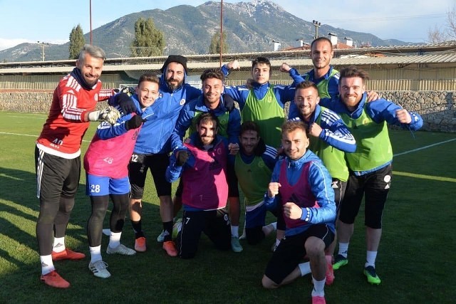 Dinçel “Şampiyonluk kupasını kaldıracağız”