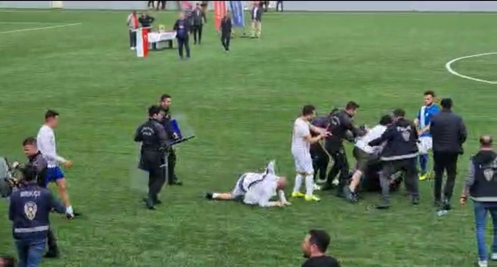 Marmaris’te futbol turnuvasının finaline kavga damga vurdu