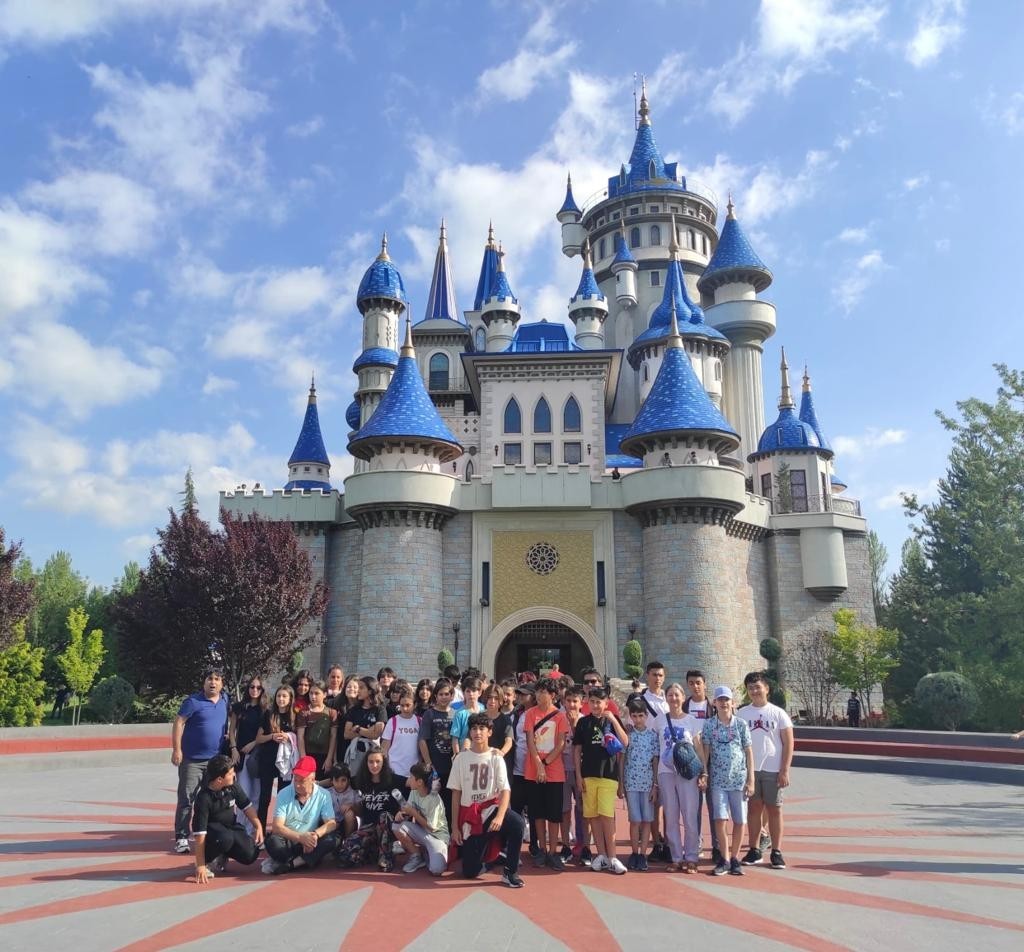 Köyceğizli öğrenciler Masal Şatosu’na hayran kaldı