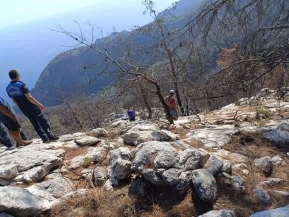 Marmaris’te uçurumdan düşen şahıs helikopterle kurtarıldı