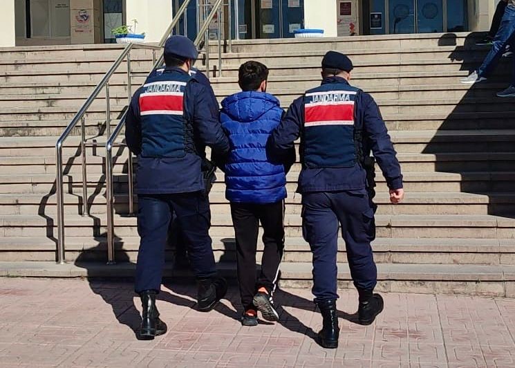 Jandarmanın operasyonuyla yakalandı