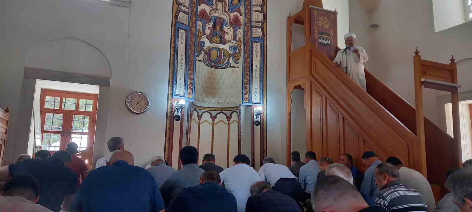 Diyanet’ten gençlere ‘evlenin’ ebeveynlere de ‘evlilikleri zorlaştırmayın’ çağrısı