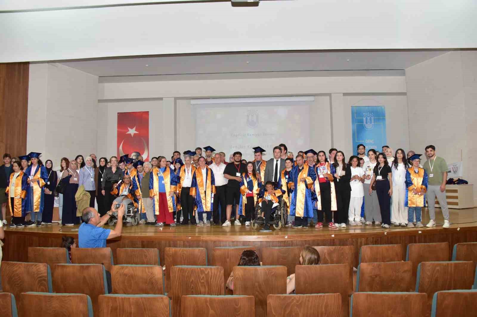 MSKÜ’de özel öğrencilere temsili mezuniyet töreni