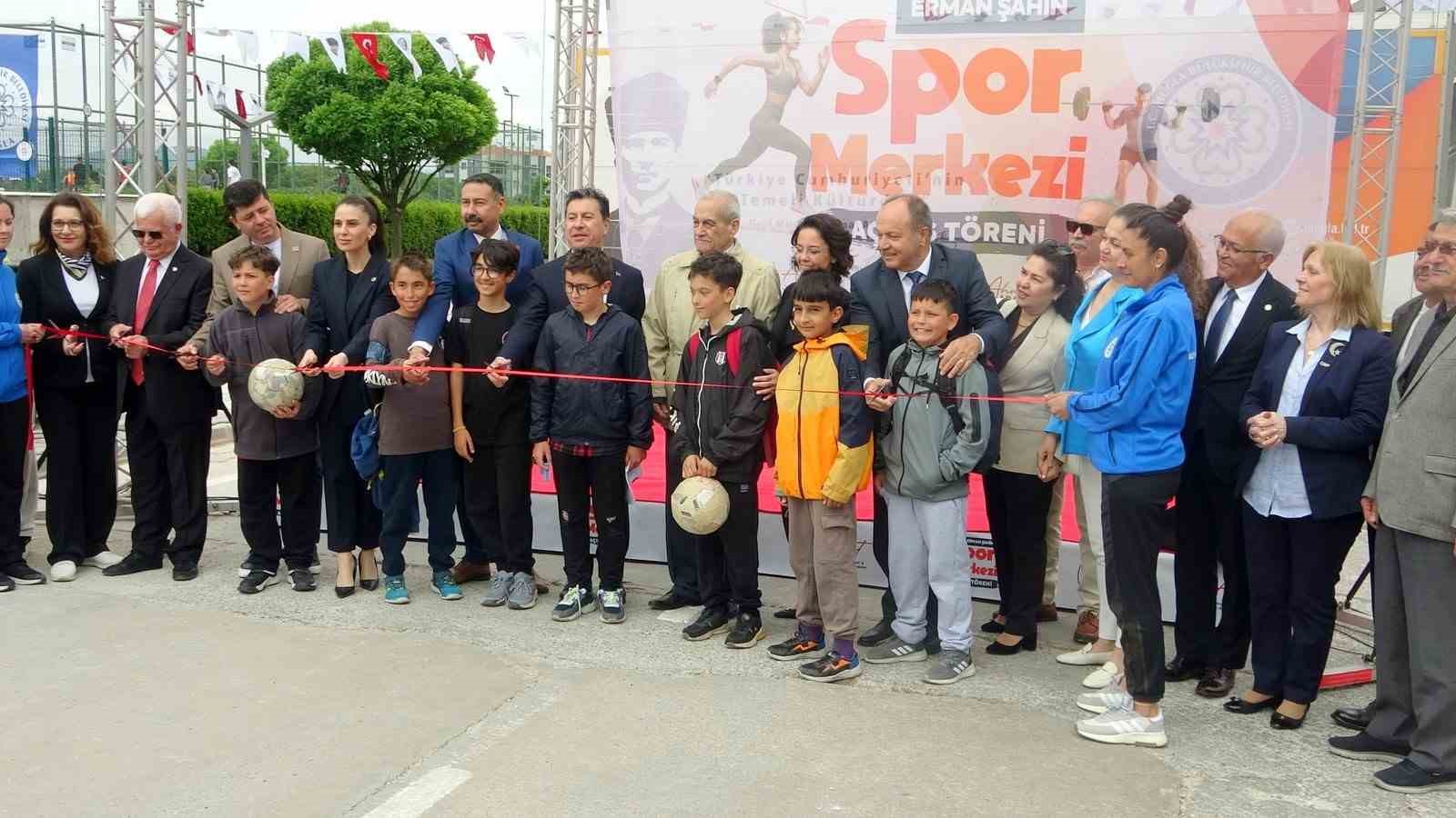 Muğla’daki spor merkezi törenle hizmete açıldı