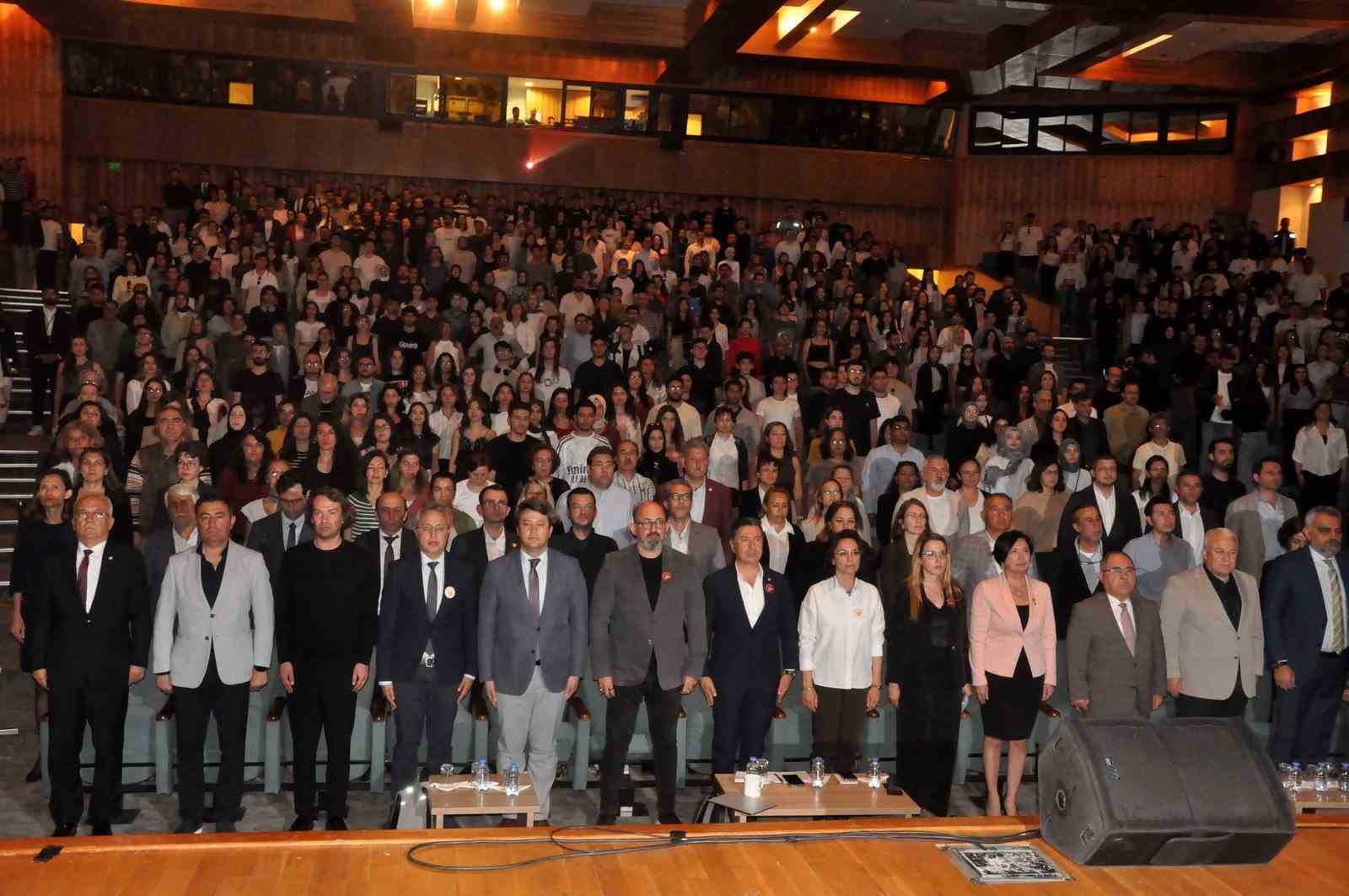 Muğlalı gençlerin yüzde 58’i Muğla dışında yaşamak istiyor