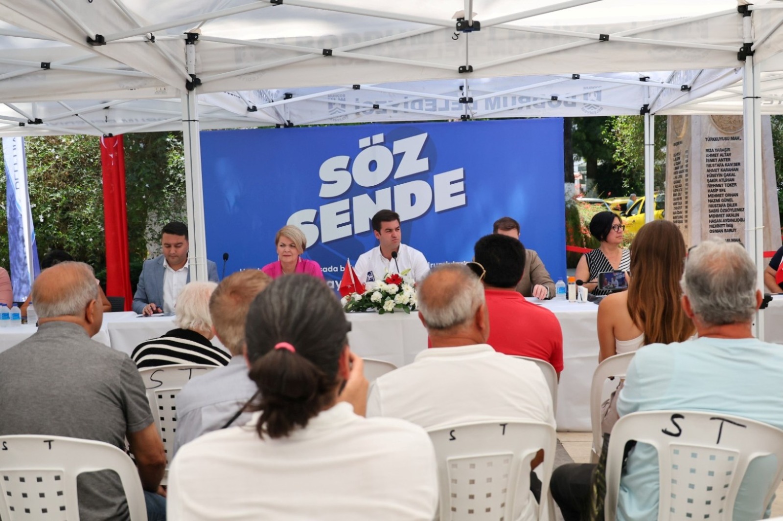 Başkan Mandalinci vatandaşların sorunlarını dinledi