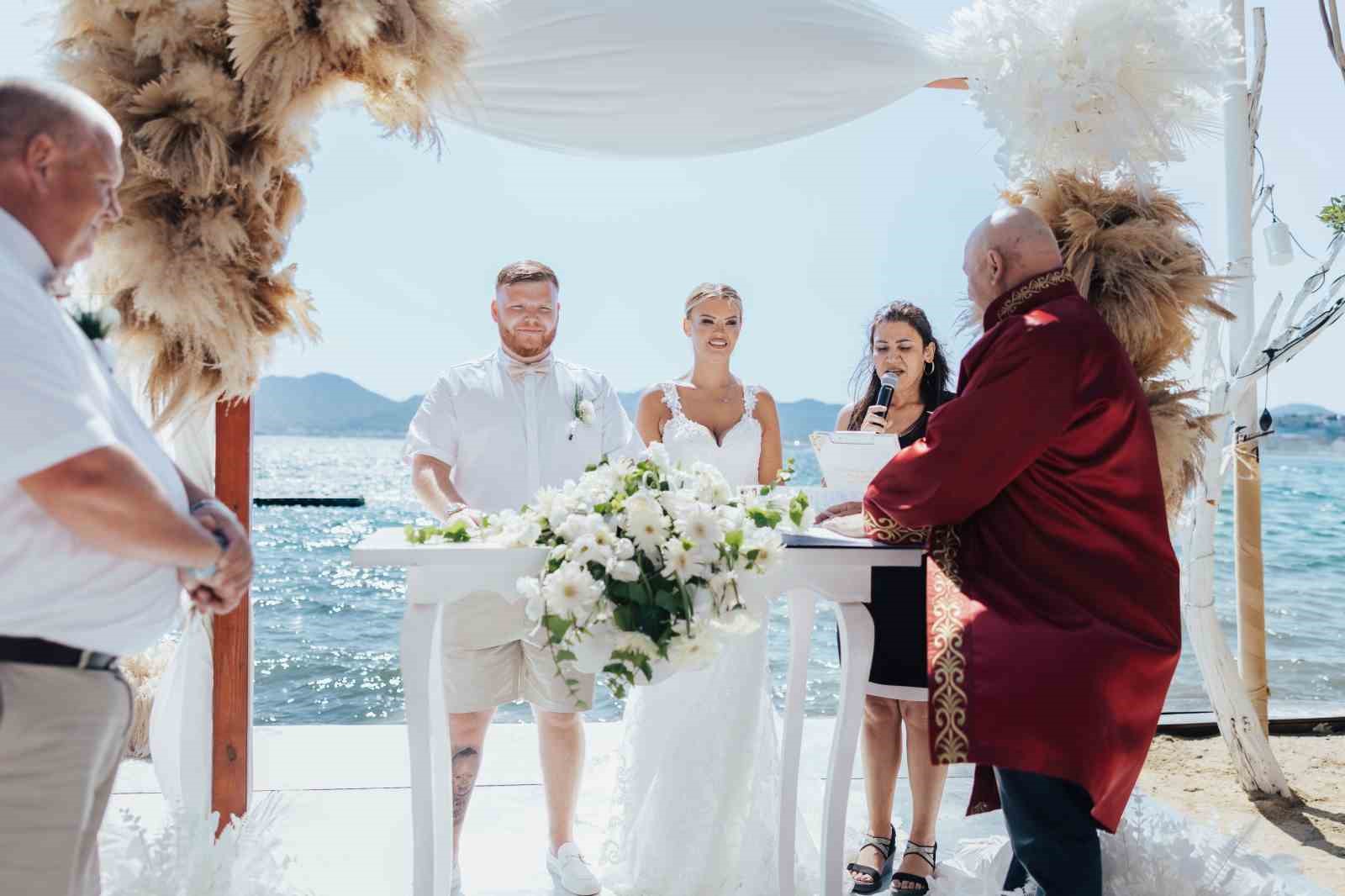 İngiliz çiftlerin gözdesi Marmaris: “Tatil, düğün ve ömür boyu hatıralar bir arada”