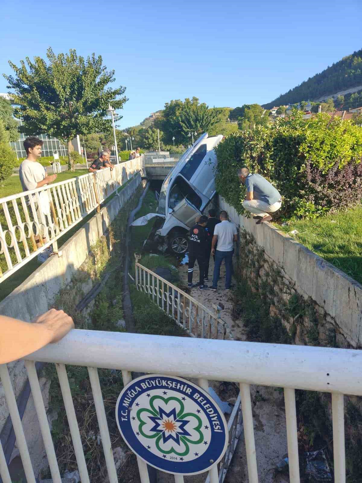 Menteşe’de trafik kazası: 2 yaralı