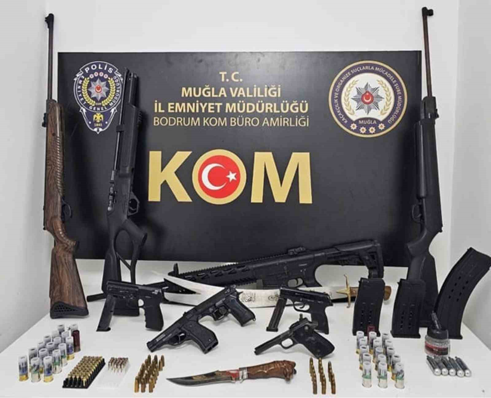 Silah operasyonu: 4 tutuklama