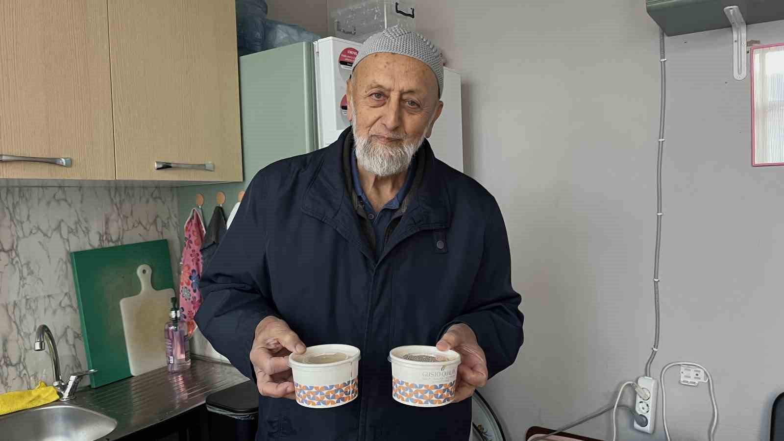 Menteşe’de haftanın 5 günü sıcak çorba ikramı