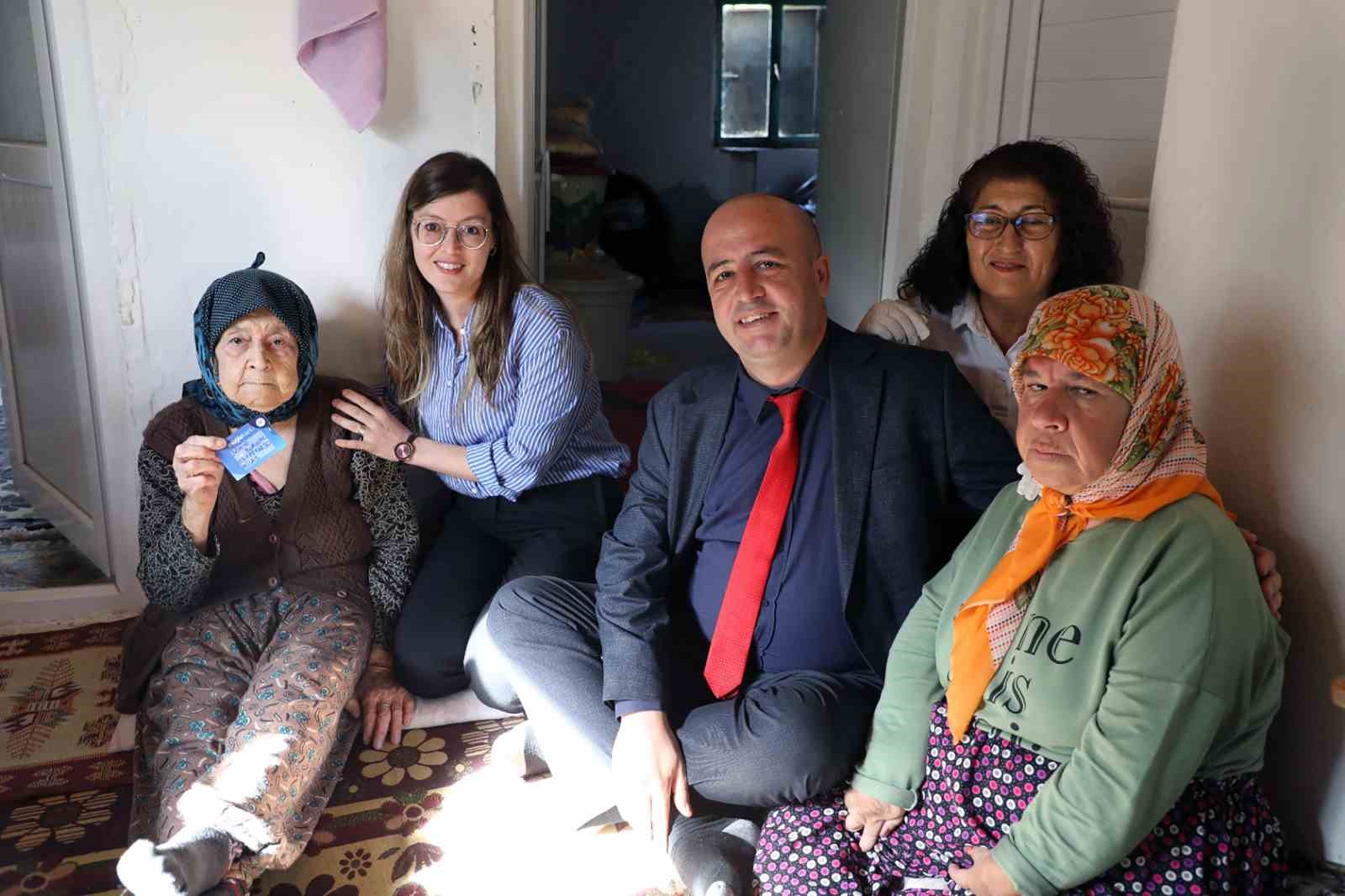 Muğla Büyükşehir ekipleri anne-kız için tüm imkânları seferber etti