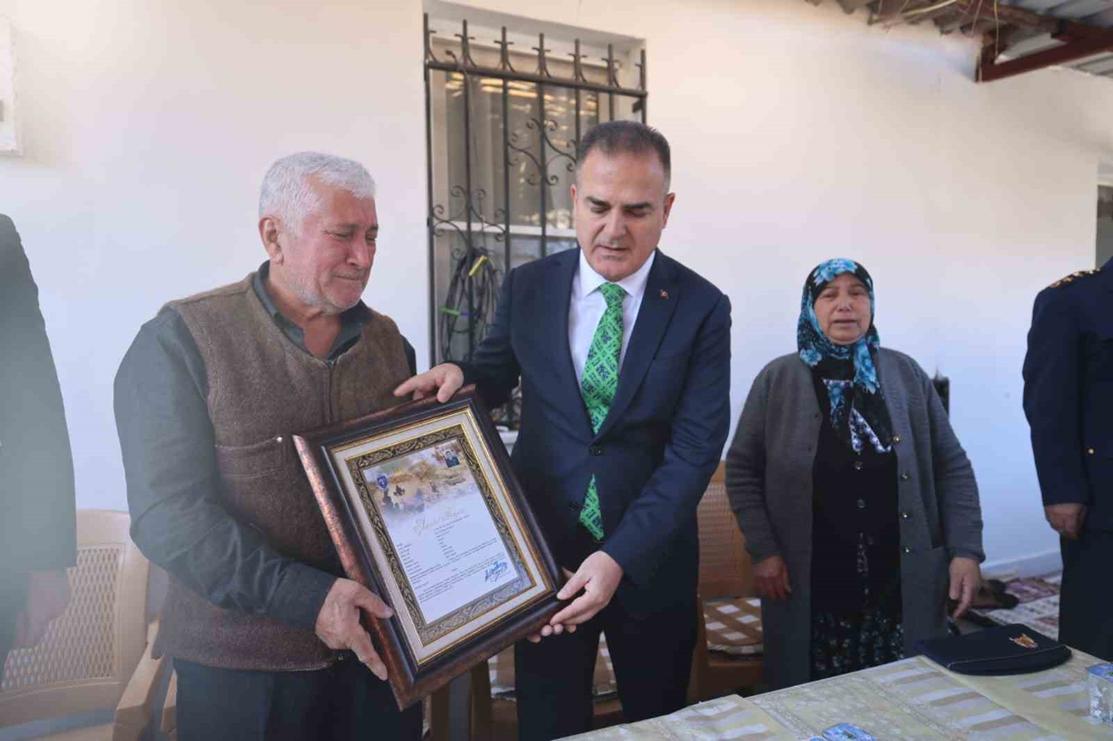 Şehit Kuran’ın ailesine şehadet belgesi verildi