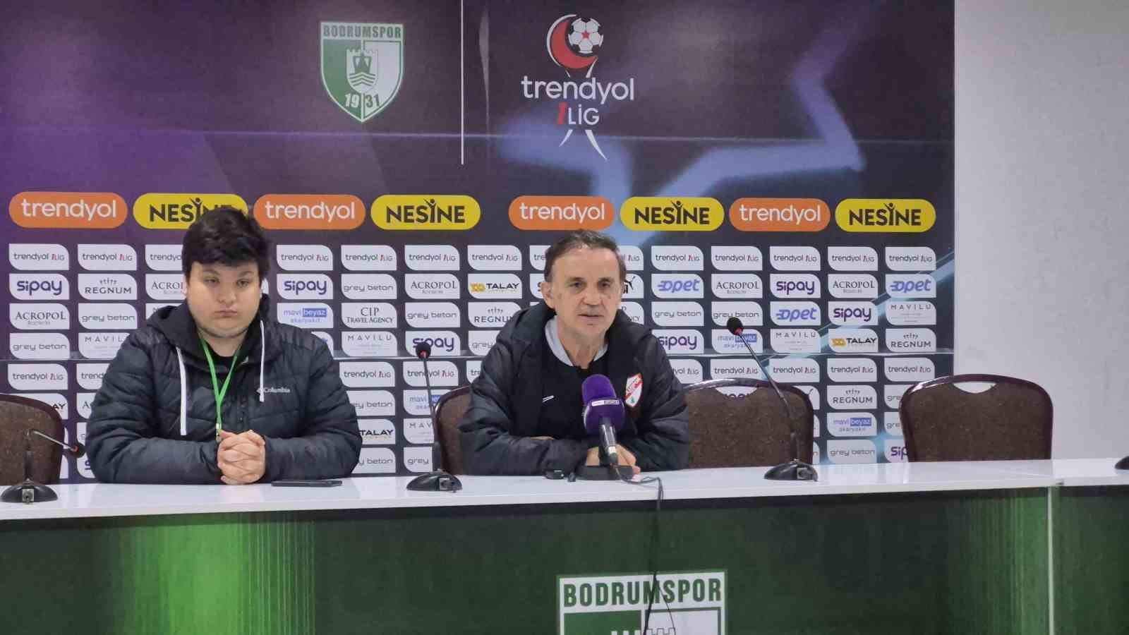 Suat Kaya: “Oyun disiplinini hiçe sayarak bir oyun başlangıcı yaptık”