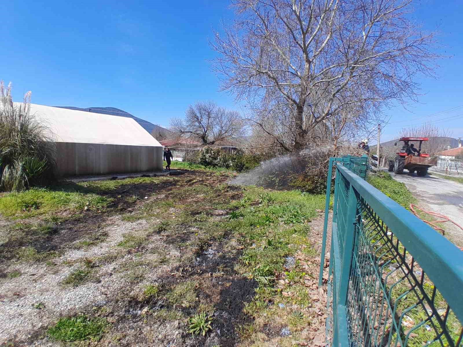 Yeşilyurt Maşat’ta otluk yangını