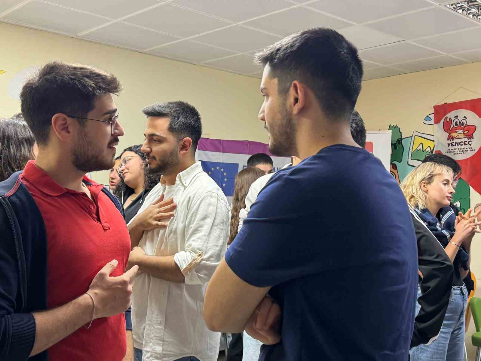 Menteşe’de kültür köprüsü: Gençler İngilizceyi yaşayarak öğreniyor