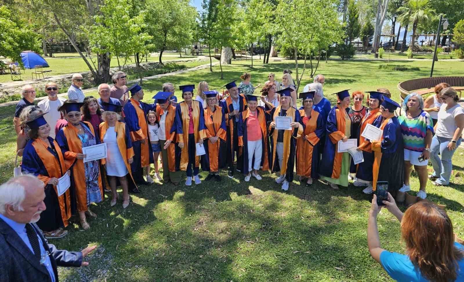 Köyceğiz Tazelenme Üniversitesi’nde mezuniyet töreni düzenlendi