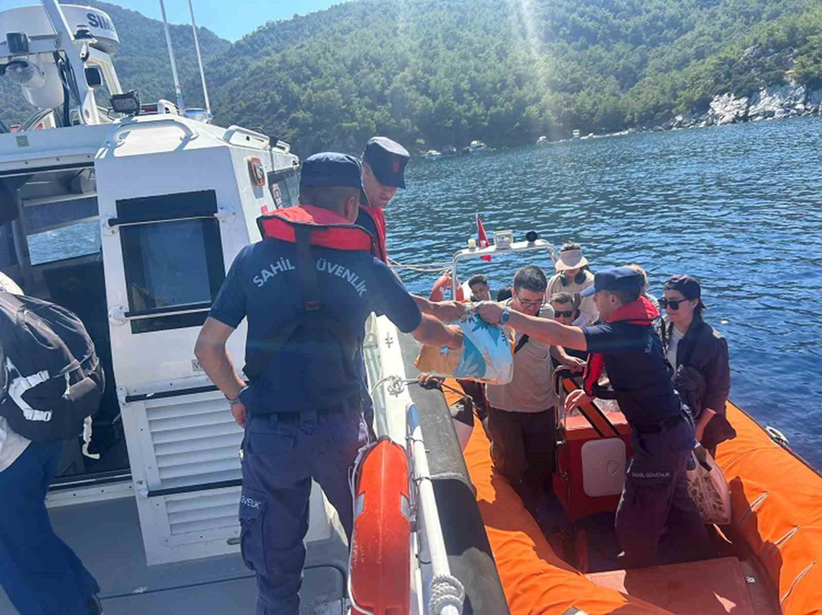 Datça’da 2’si çocuk 19 düzensiz göçmen yakalandı