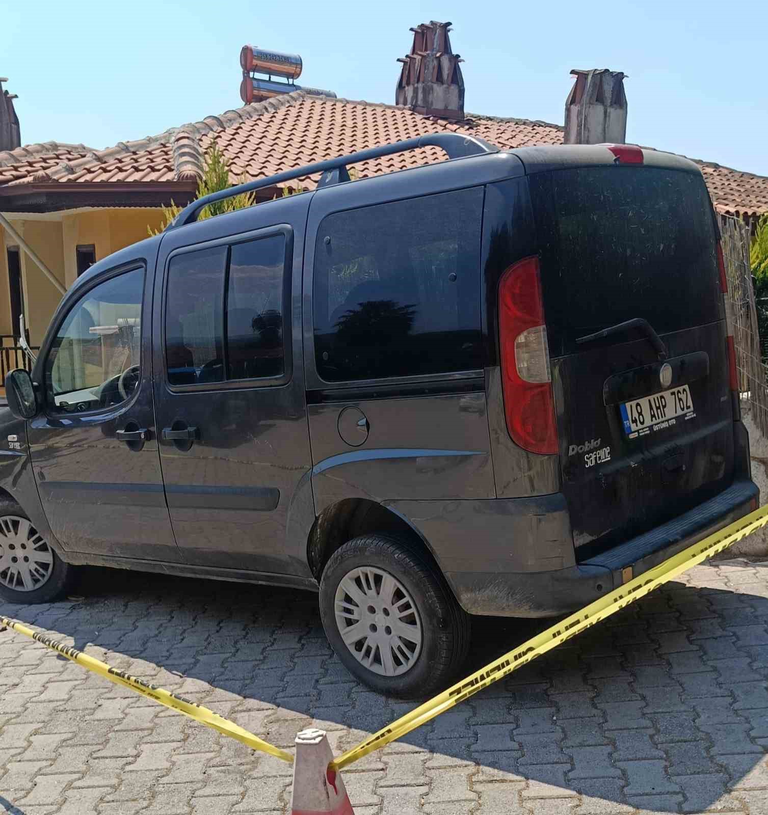 Evin önünden çaldılar, siteye bıraktılar