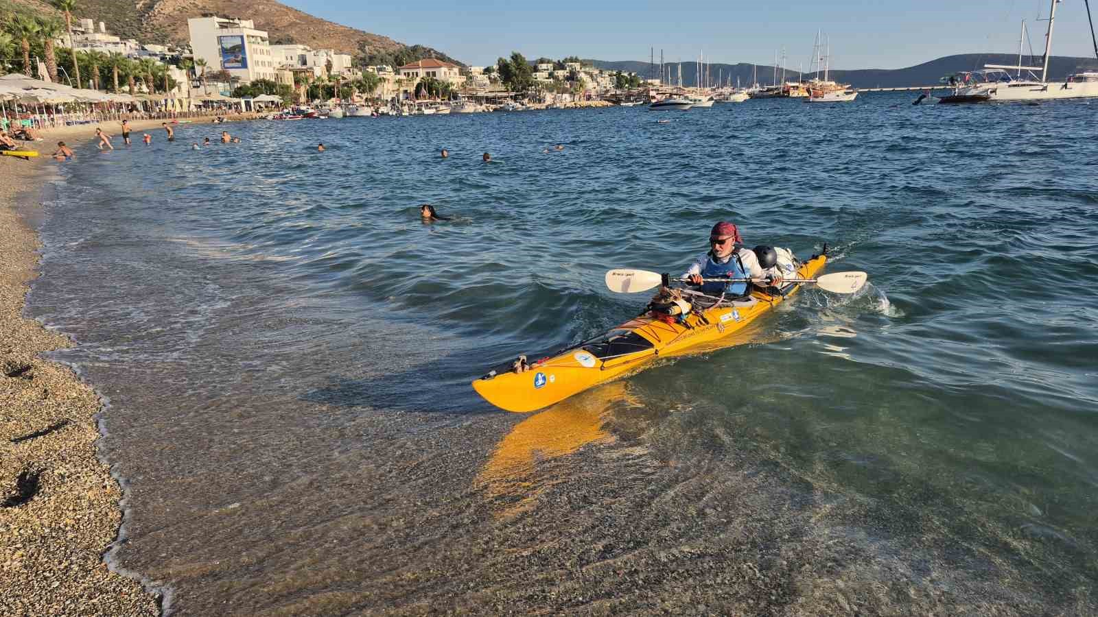 İstanbul’dan 83 gün önce kanoyla yolculuğa çıkmıştı, Bodrum’a ulaştı