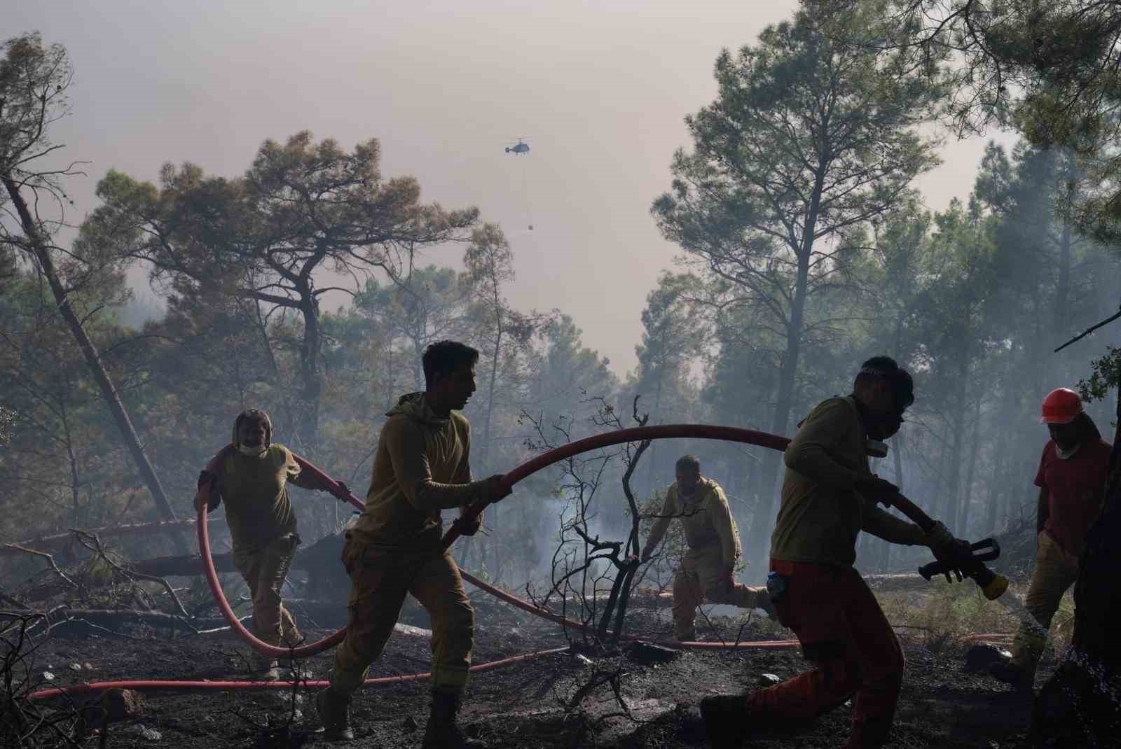 Muğla’da başlayıp Antalya’ya sıçrayan orman yangını kontrol altına alındı