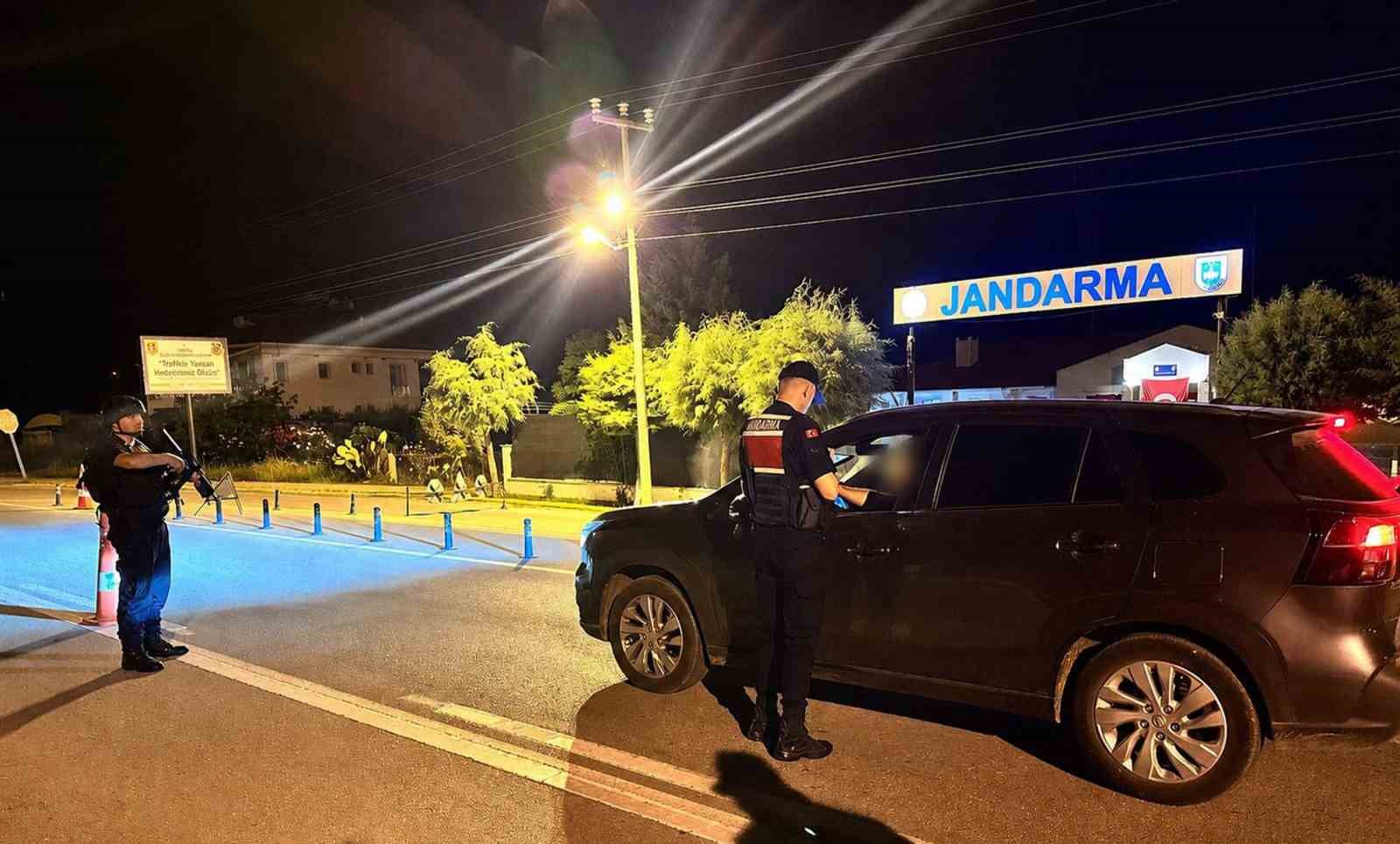Muğla’da Jandarma denetimlerinde 33 şahıs tutuklandı
