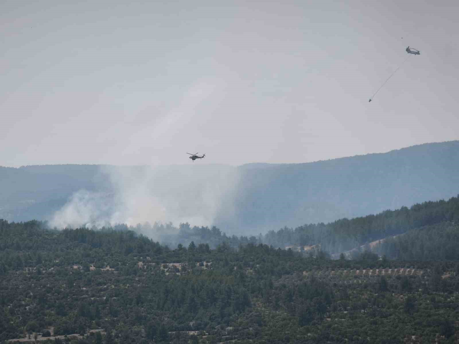 Muğla’da orman yangınına müdahale sürüyor
