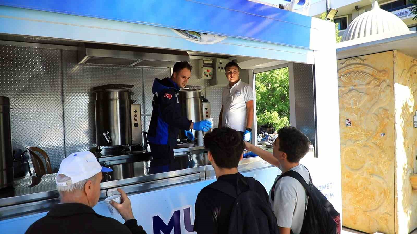 Muğla Büyükşehir’den Üniversite yerleşkesinde çorba ikramı