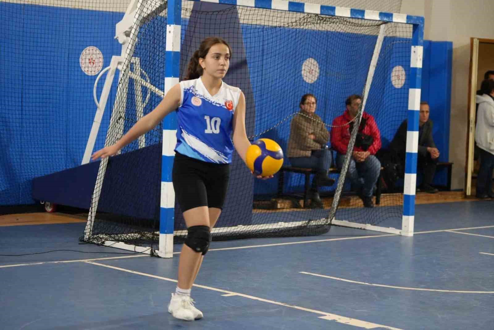 Muğla’da Cumhuriyet coşkusu voleybol sahasına taşındı